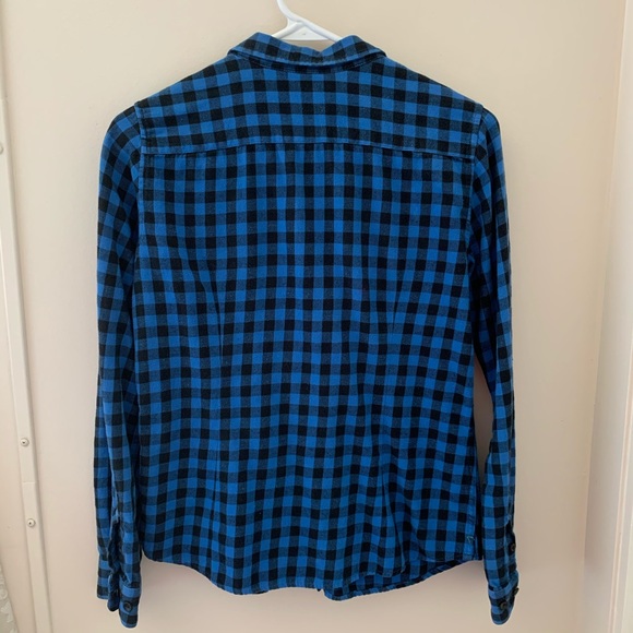 Black-Blue Buffalo Plaid Uniqlo Button Up Flannel - Picture 3 of 12